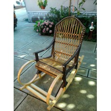 Кресло-качалка коричневое с белым 1100019