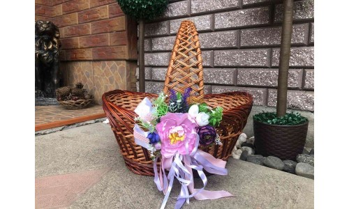 Easter basket, 1053011