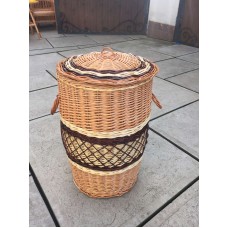 Basket-barrel wicker made of vine, 1052012